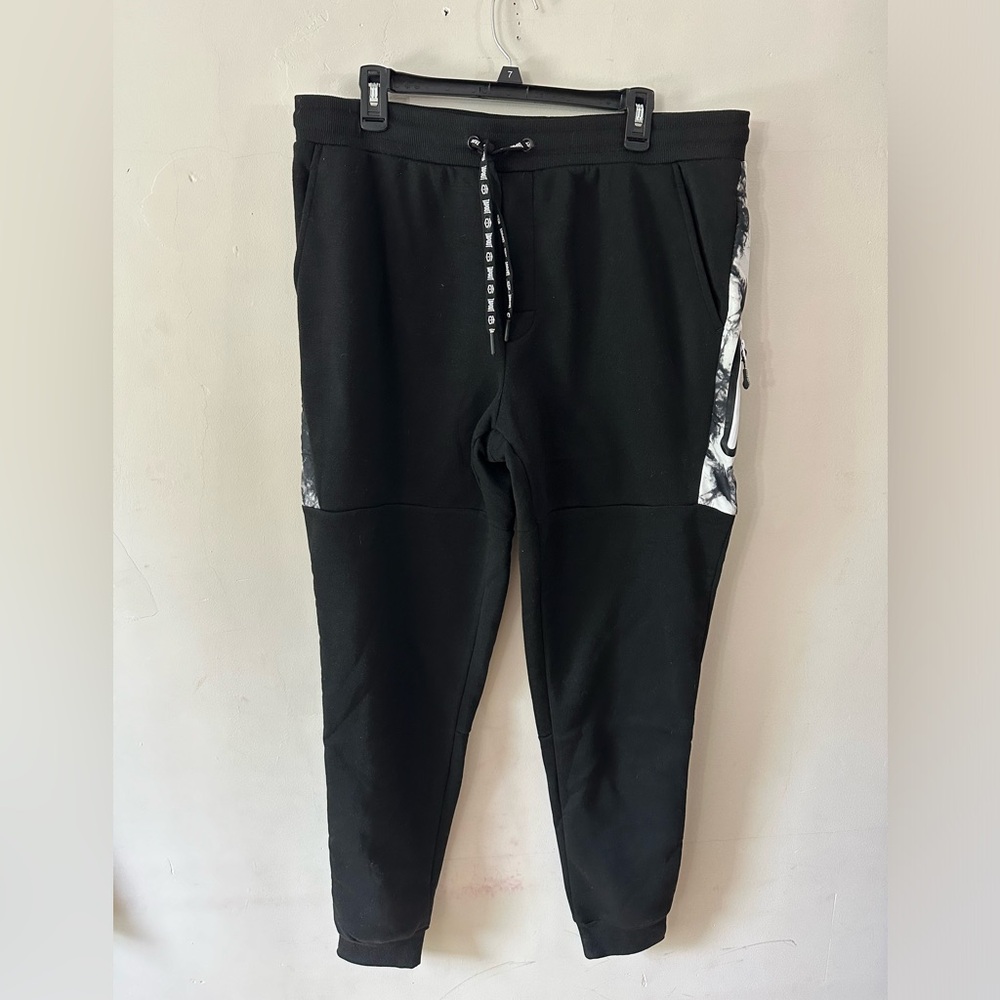 Tapout Sweatpants Men's XL Jogger Black White Pockets Comfort Fit Workout WWE